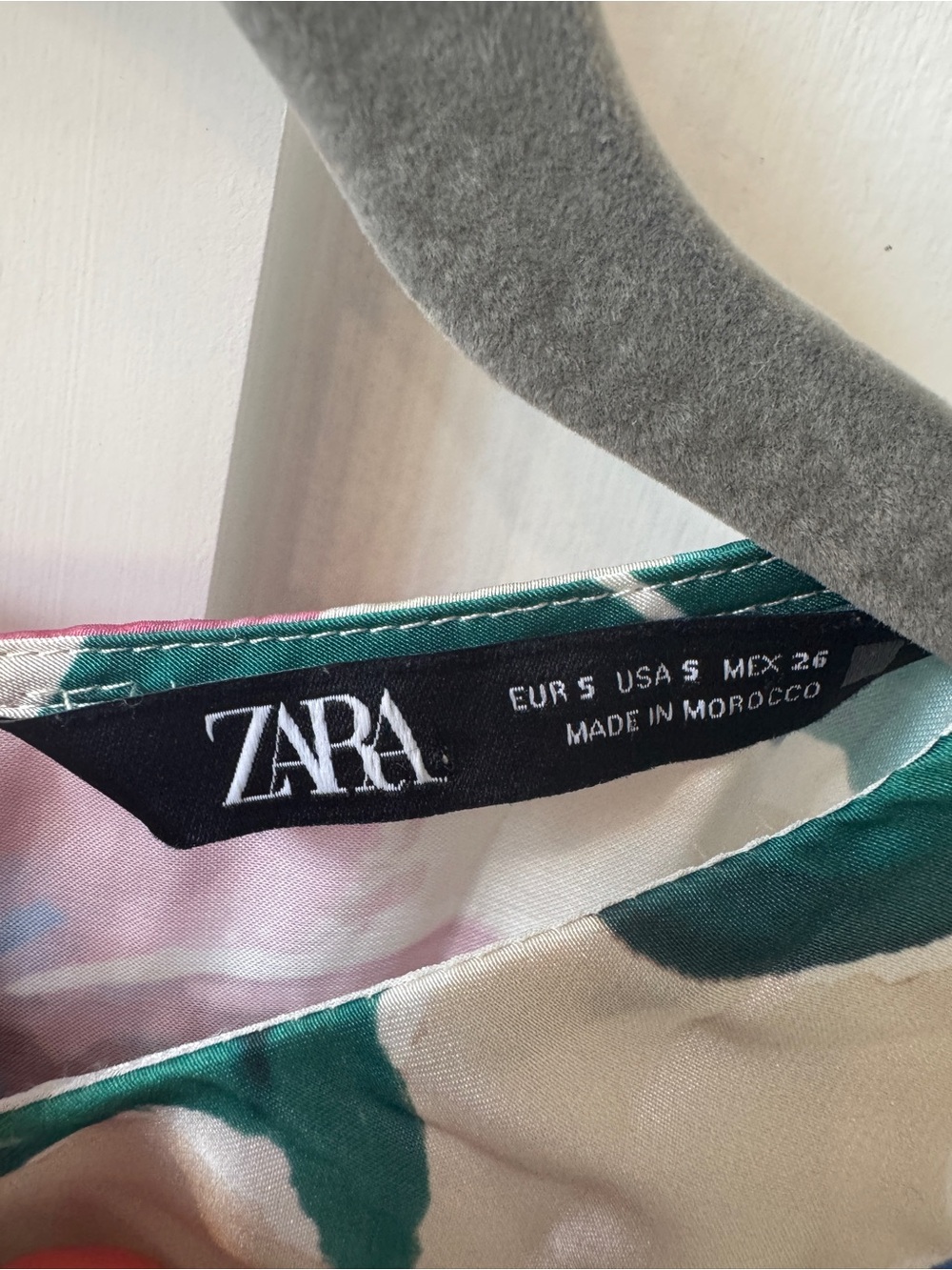 Zara Sleeveless Floral Wide-Leg Jumpsuit
Size Small - Picture 8 of 8